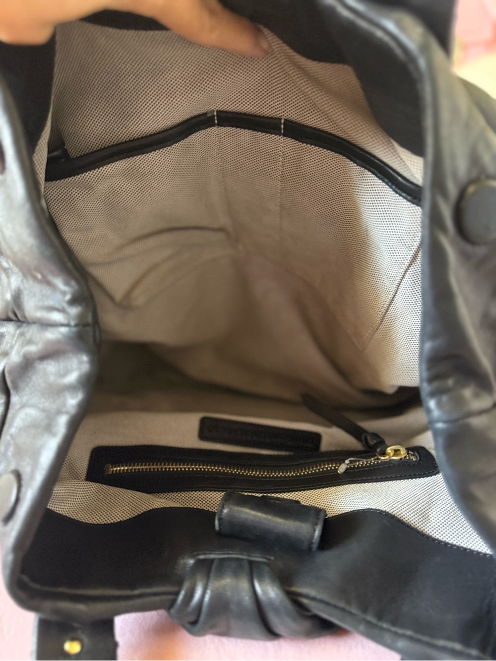 Authentic Diane Von Furstenburg SOFT Blk Leather Hobo Stud-Detail Origami Straps - Picture 13 of 16